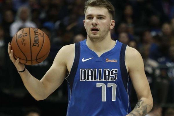 而尹鸿博的 而尹鸿博的