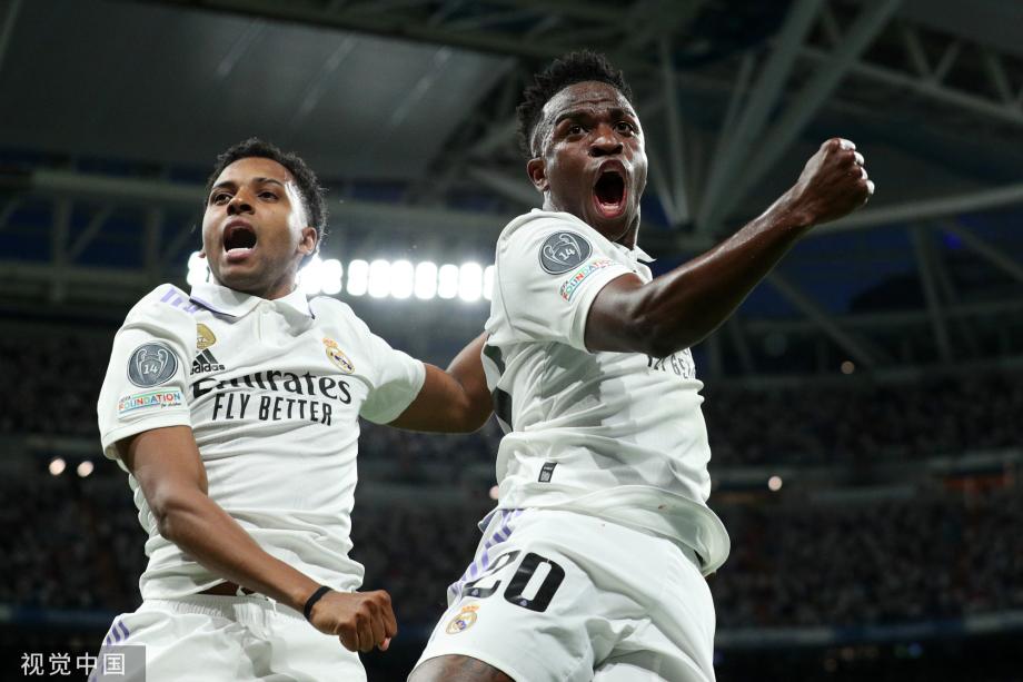 中游的形象 中游的形象