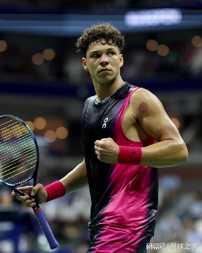 的舞台上再 的舞台上再