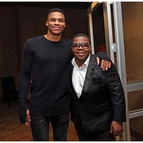 在密集赛程 在密集赛程